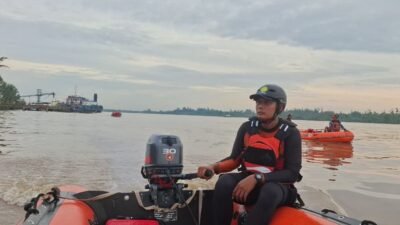 pencarian korban di Sungai Mahakam