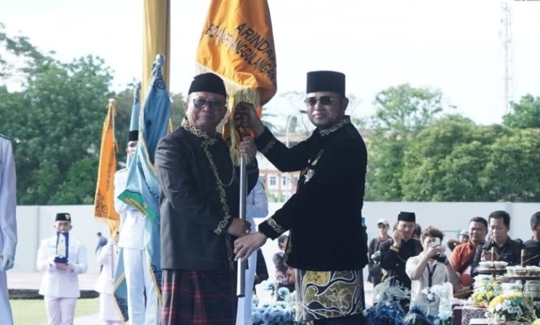 Wakil Wali Kota Samarinda, Saefuddin Zuhri, hadir mewakili Pemerintah Kota Samarinda untuk menerima penghargaan