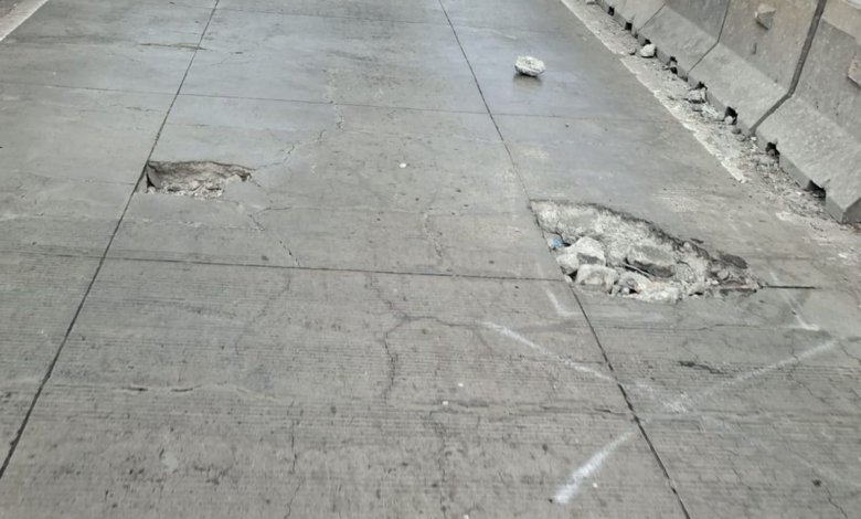 Jalan Berlubang di FO Pesing