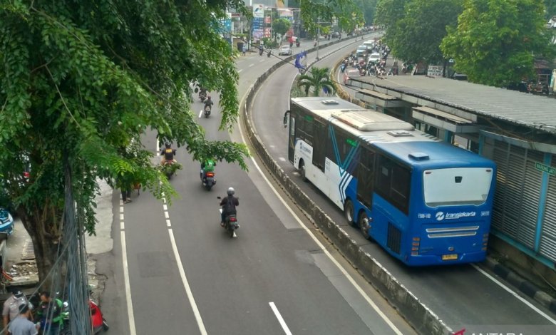 Penundaan Kenaikan Tarif Transjakarta