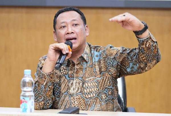 Wakil Ketua KPK, Fitroh Rohcayanto