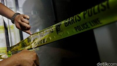 Balita Jatuh Lantai 2
