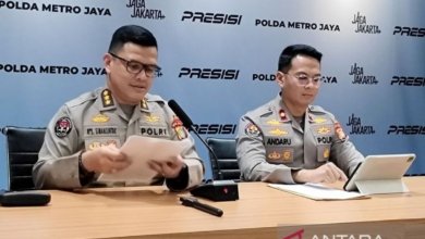 dr. Richard Lee Tersangka