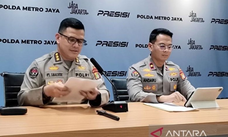 dr. Richard Lee Tersangka