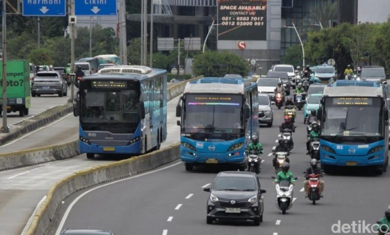 Kenaikan Tarif TransJakarta