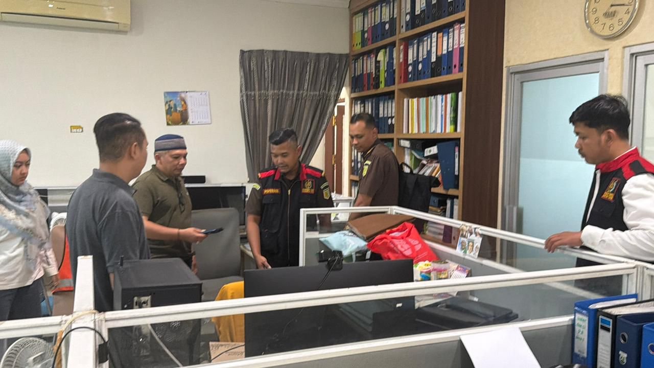 Kejati Kaltim geledah Kantor ESDM Kaltim