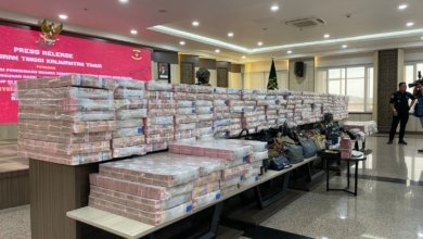 Barang bukti berupa uang tunai ratusan miliar yang disita Kejati Kaltim (ist)