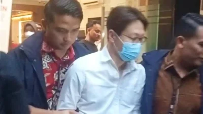 Richard Lee saat ini menjalani ibadah puasa Ramadan dari balik tahanan.