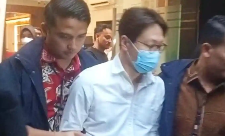 Richard Lee saat ini menjalani ibadah puasa Ramadan dari balik tahanan.