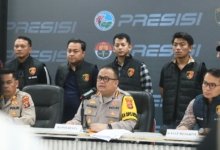 Kapolresta Samarinda, Kombes Pol Hendri Umar saat merilis kasus mutilasi dengan mengamankan dua pelaku. (IST)