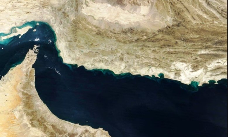 Iran terus memperketat jalur pelayaran di Selat Hormuz. 