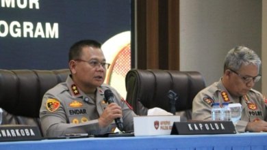 Kapolda Kaltim Irjen Pol Endar Priantoro saat memimpin pers rilis ungkapan 11Kg sabu. (IST)