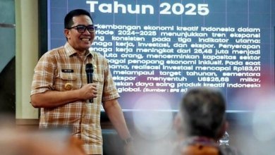 Andi Harun saat menjadi narasumber dalam Rakernas Forum Program Studi Desain Produk Industri Indonesia Tahun 2026.