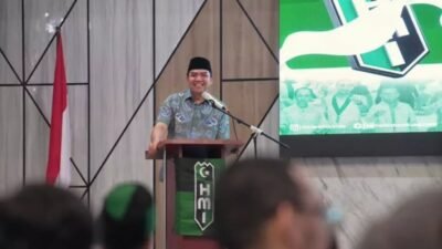 Wali Kota Samarinda, Andi Harun menghadiri sekaligus memberikan sambutan pada Pelantikan Korps Himpunan Mahasiswa Islam (HMI) dan Korps HMI-Wati (KOHATI) Cabang Samarinda