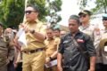 Wali Kota Samarinda Andi Harun saat menemui para sopir truk