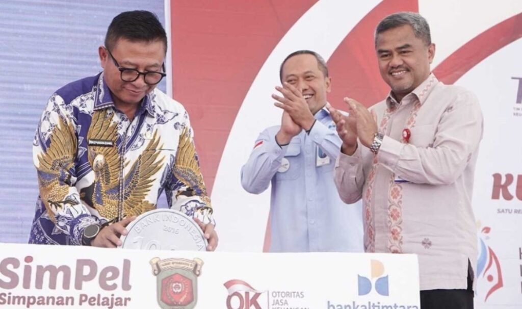 Saefuddin Zuhri saat menghadiri puncak peringatan Hari Indonesia Menabung (HIM) Kota Samarinda di Sekolah Rakyat Terintegrasi (SRT) 2 Samarinda
