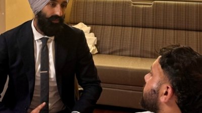 sopir truk Sikh - Ilustrasi pengemudi truk komersial di Amerika Serikat yang meningkatkan kewaspadaan pasca insiden keamanan.
