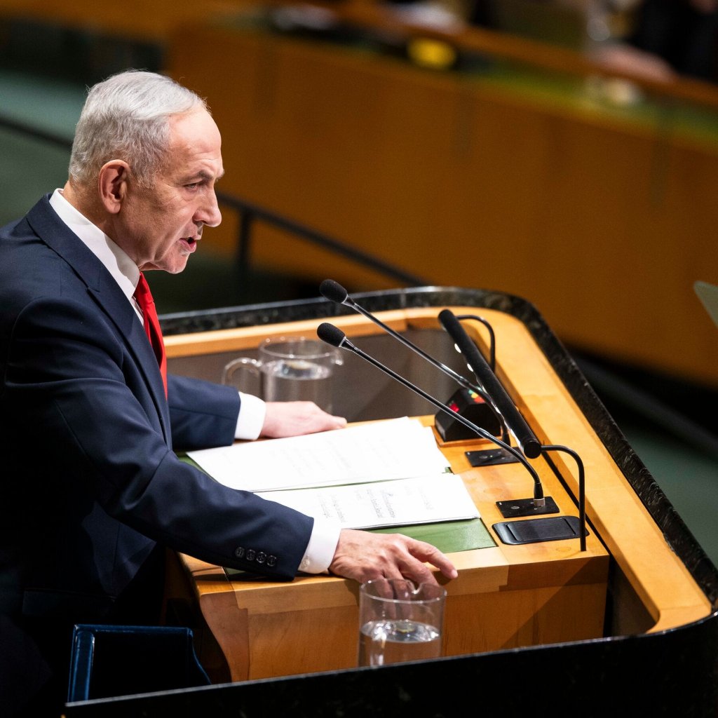 Zohran Mamdani dan Netanyahu - Ilustrasi perseteruan politik internasional antara Zohran Mamdani dan Netanyahu di panggung PBB.