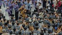pendonor darah - Gubernur Jawa Tengah Ahmad Luthfi saat memberikan apresiasi kepada para pendonor darah sukarela di Semarang.