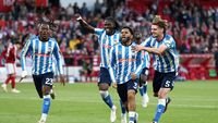 Coventry City akhiri penantian 25 tahun - Selebrasi pemain Coventry City usai memastikan kemenangan bersejarah di Liga Inggris.