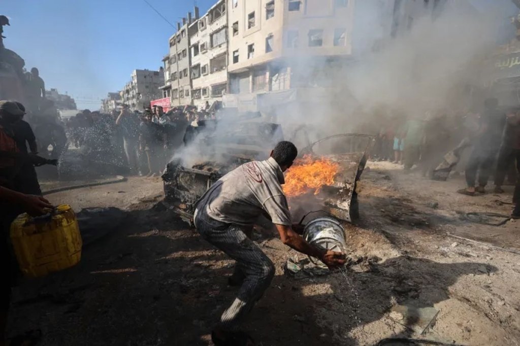 korban tewas di gaza - Situasi kerusakan parah di Jalur Gaza akibat serangan udara militer Israel yang terus berlanjut.