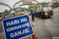 kebijakan ganjil genap - Ilustrasi kendaraan bermotor yang melintas di kawasan pembatasan lalu lintas Jakarta.