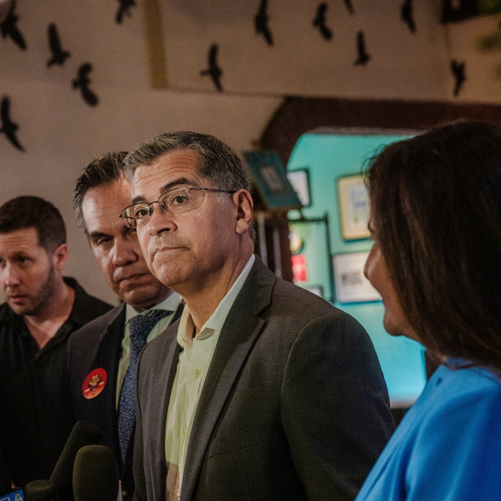 Xavier Becerra - Xavier Becerra saat menghadiri sebuah acara resmi kenegaraan di Washington.