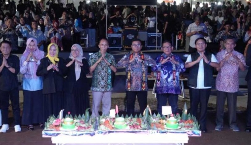 Malam Puncak Terpadu Fest 2026 sekaligus peringatan ulang tahun pertama Sekolah Terpadu Samarinda yang digelar di Lapangan Sekolah Terpadu Samarinda