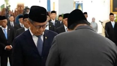 Rocky Gerung dilantik sebagai anggota Dewan Pertimbangan Presiden (Wantimpres)