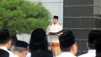 Upacara Hari Santri Nasional 2026 di halaman Kantor Wilayah Kementerian Agama Provinsi Kalimantan Timur, Kamis (22/10/2026).
