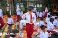 Hasil PISA 2025 - Ilustrasi siswa menghadapi tantangan literasi di tengah era disrupsi teknologi dan AI.