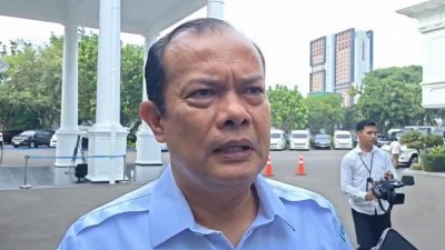 karhutla Sumsel - Ilustrasi penanganan dan pemantauan titik panas karhutla di wilayah Sumatera Selatan dan Kalimantan Tengah.
