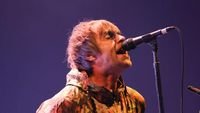 Liam Gallagher - Liam Gallagher saat memberikan dukungan kepada Manchester City di tengah sorotan investigasi keuangan Liga Inggris.