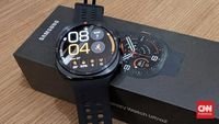 Samsung Galaxy Watch Ultra 2 - Ilustrasi Samsung Galaxy Watch Ultra 2 dengan desain tangguh dan fitur pemantau kesehatan canggih.